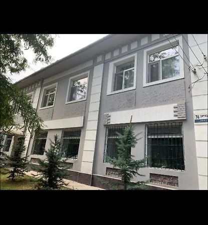 Бульвар Эркиндик74 Bishkek Exterior foto