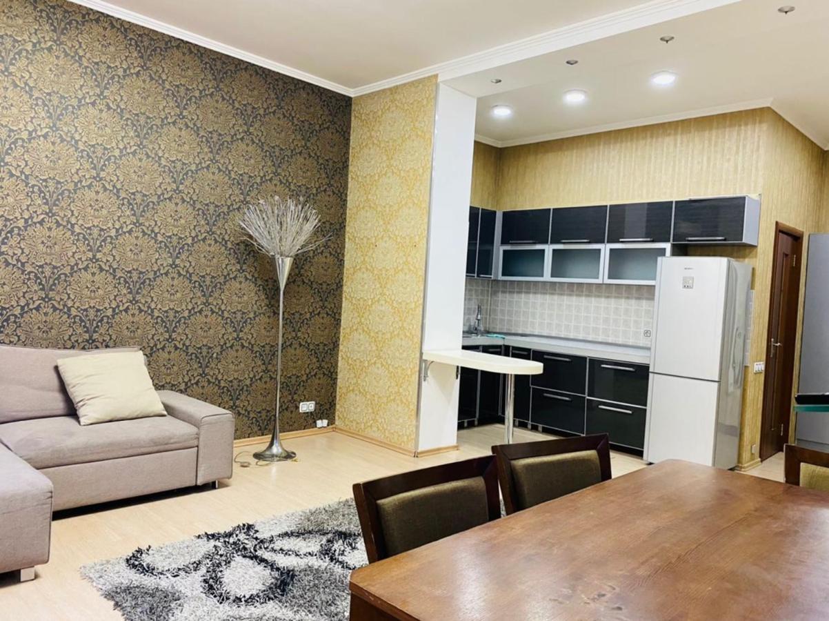 Бульвар Эркиндик74 Bishkek Exterior foto